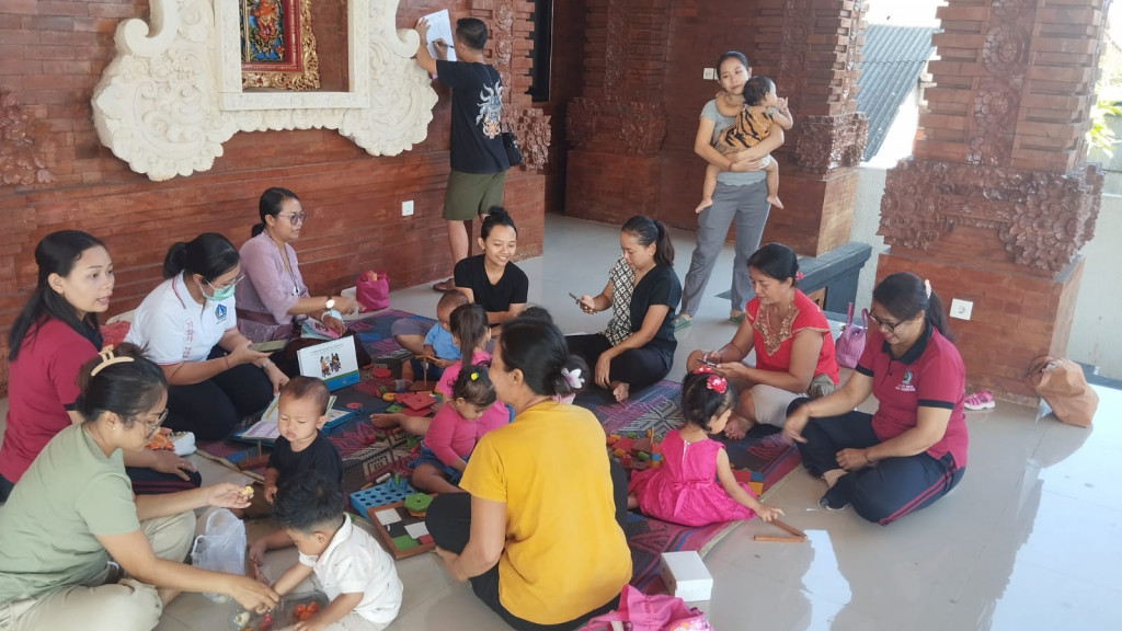 BERLANGSUNG GIAT KADER  POSYANDU BALITA, POSYANDU LANSIA DAN POSYANDU BKB DARI PUSKESMAS MENGWI 1 DAN BESERTA PEMBERIAN PMT DARI PEMERINTAHAN DESA